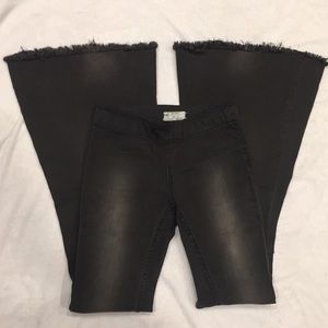 Free people bell bottoms frayed hem stretchy jeans